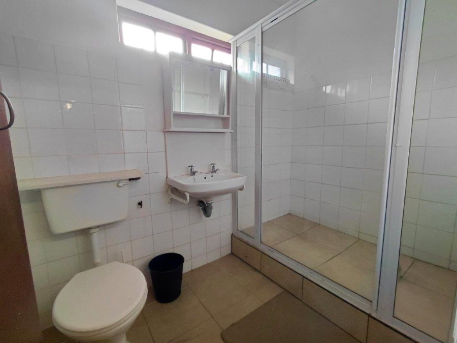 7 Bedroom Property for Sale in Gordons Bay Central Western Cape